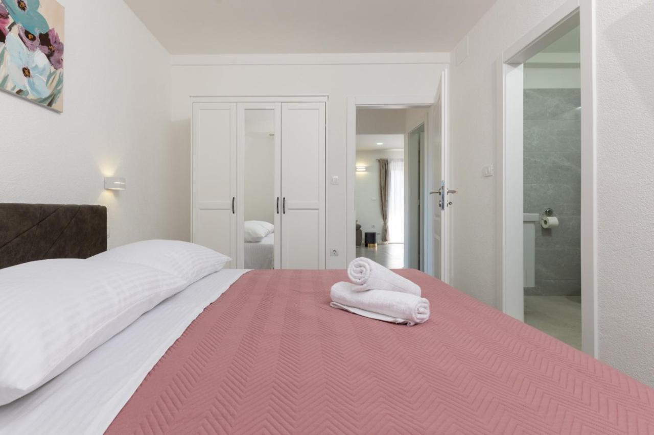 Apartment Vuletin Kaštela Zewnętrze zdjęcie
