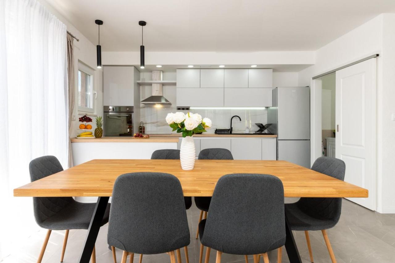 Apartment Vuletin Kaštela Zewnętrze zdjęcie